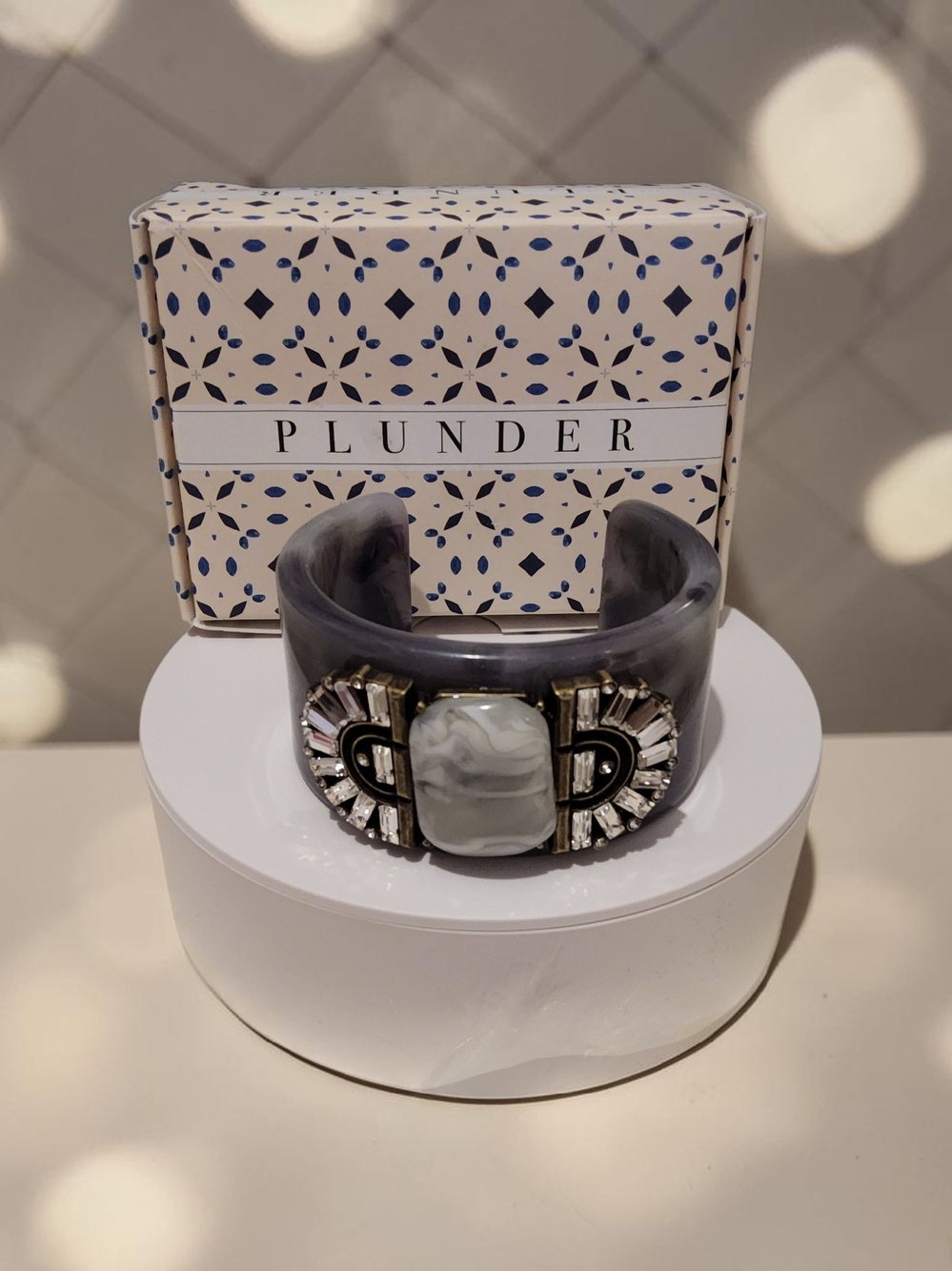 Plunder Gray Marbled Resin Cuff with Central Jewel